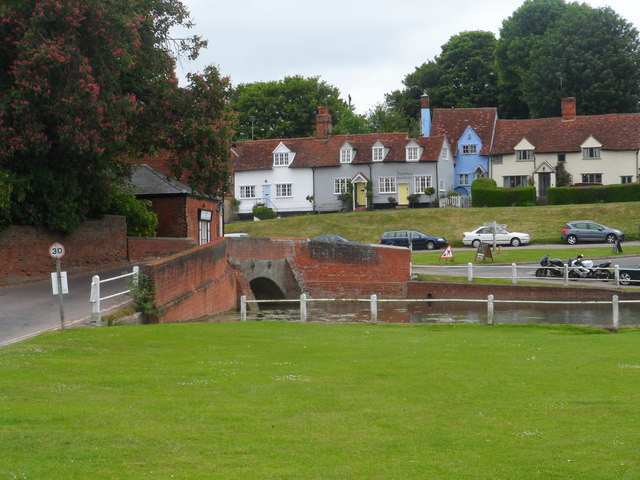 Finchingfield bridge and pond